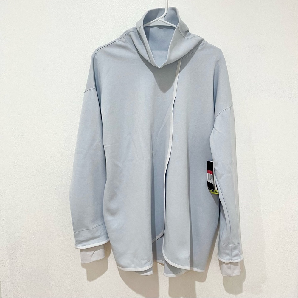 Nike Women’s Maternity Reversible Light Blue Pullover Size Large